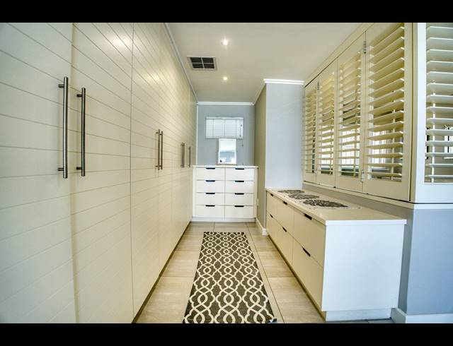 4 BEDROOM HOUSE FOR SALE IN BALLITO CENTRAL